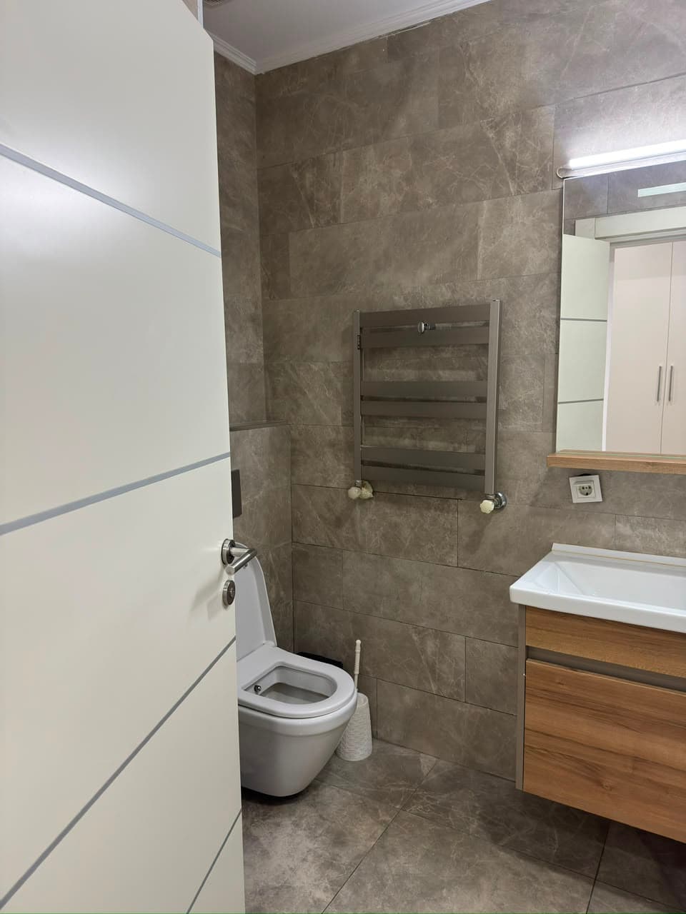 Элитка, 3 ком, 118 м2, этаж 9/22, Сост: Среднее - фото 12