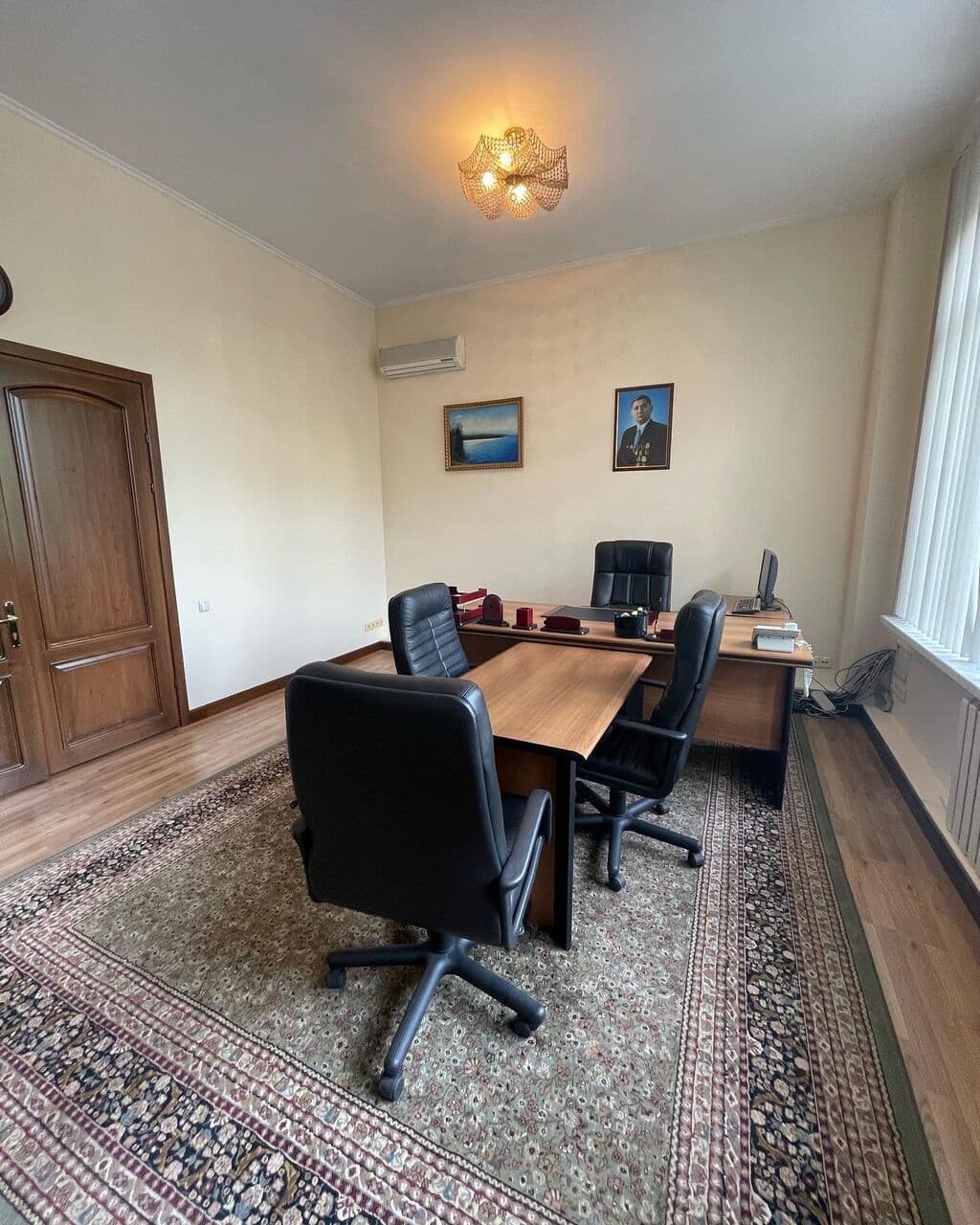 Офис, Коммерческая, 300 м2, этаж 1/1, Сост: Евроремонт