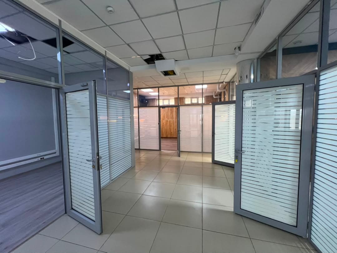 Аренда, Офис, Коммерческая, 300 м2, этаж 1/7, Сост: Евроремонт - фото 13