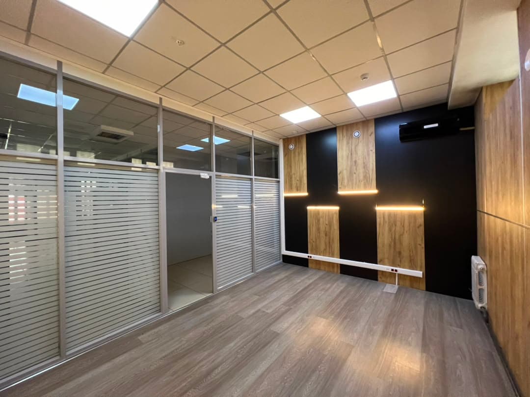Аренда, Офис, Коммерческая, 300 м2, этаж 1/7, Сост: Евроремонт - фото 16