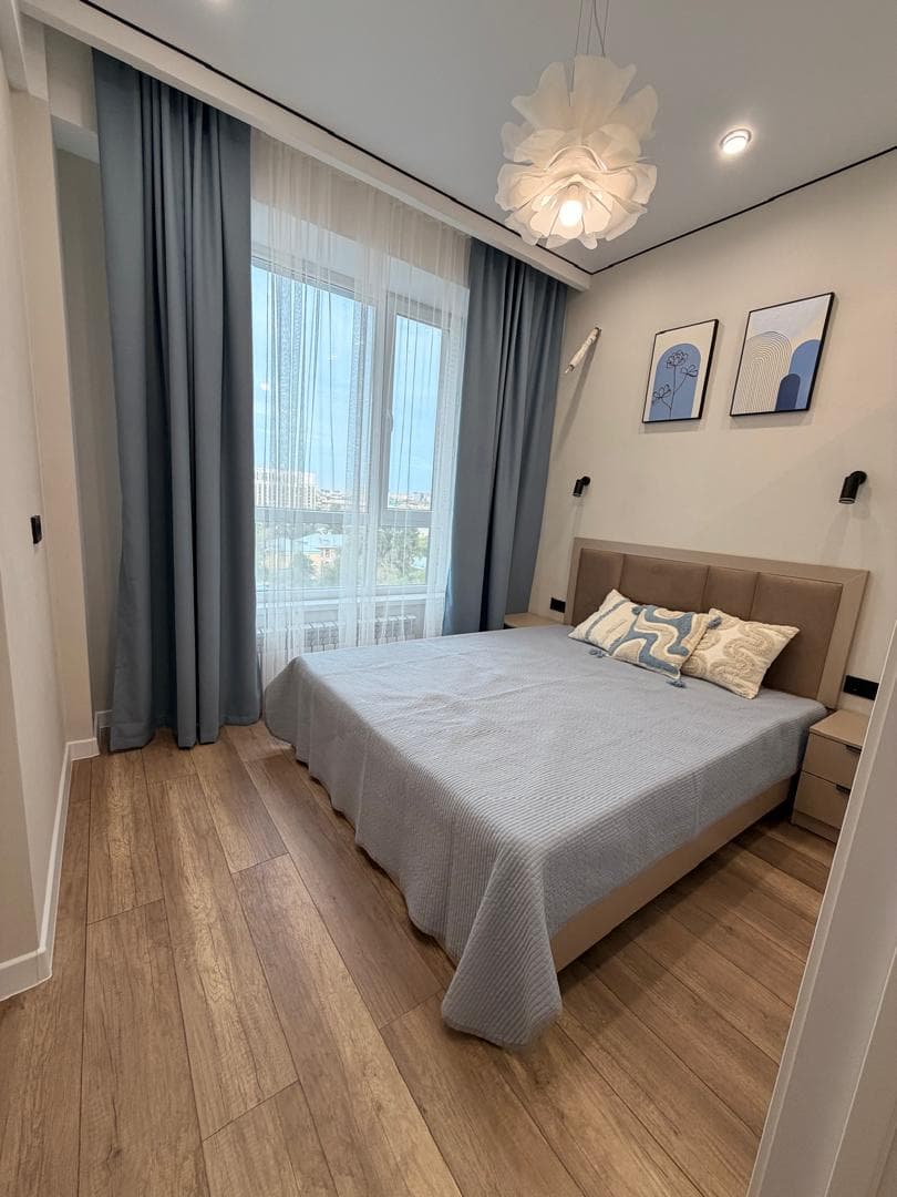 Элитка, 2 ком, 45 м2, этаж 7/14, ж/к Пишпек, Сост: Евроремонт - фото 2