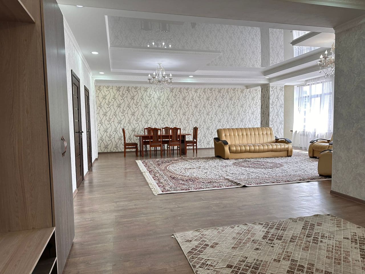 Элитка, 3 ком, 157 м2, этаж 5/12, Сост: Среднее - фото 7