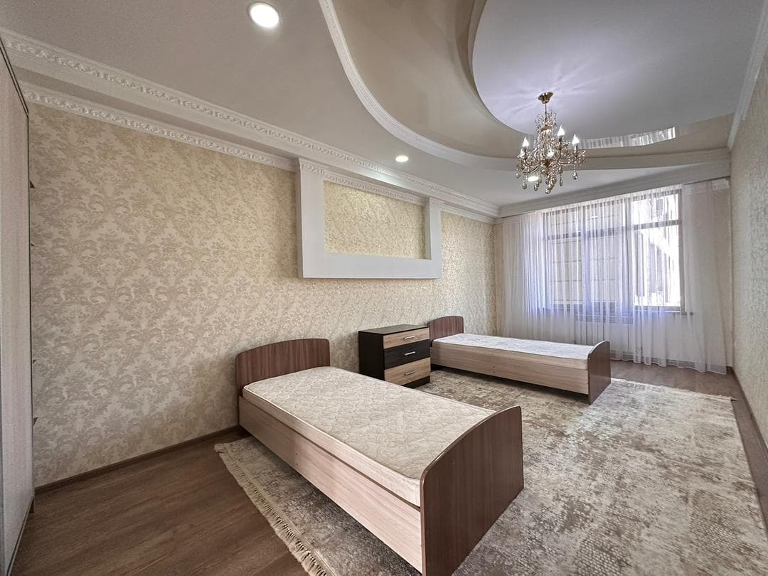 Элитка, 3 ком, 157 м2, этаж 5/12, Сост: Среднее - фото 11