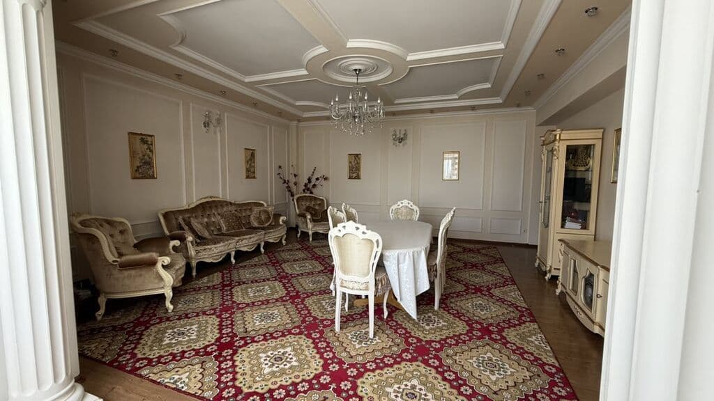 6 ком, Индивидуальный проект, 240 м2, этаж 5/4, Сост: Хорошее - фото 2