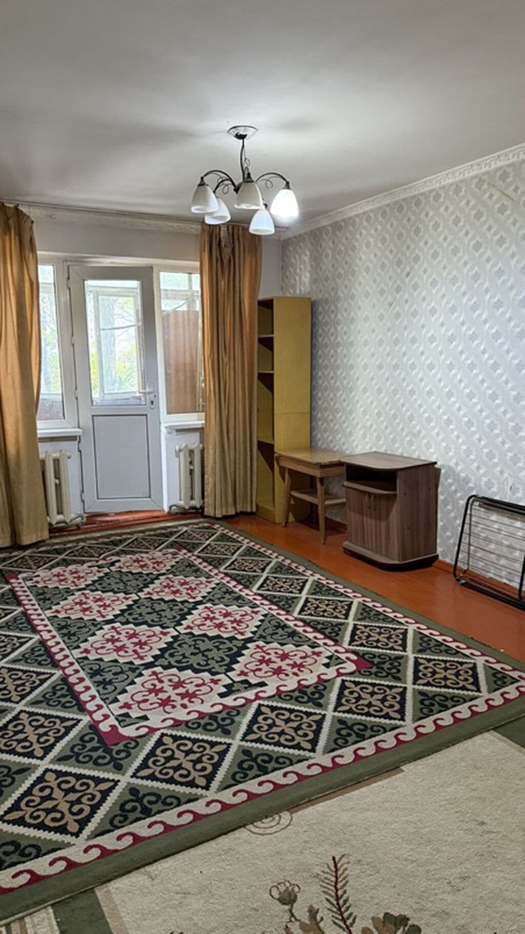 Продажа, 104 серия, 2 ком, 46 м2, этаж 3/4, Сост: Среднее