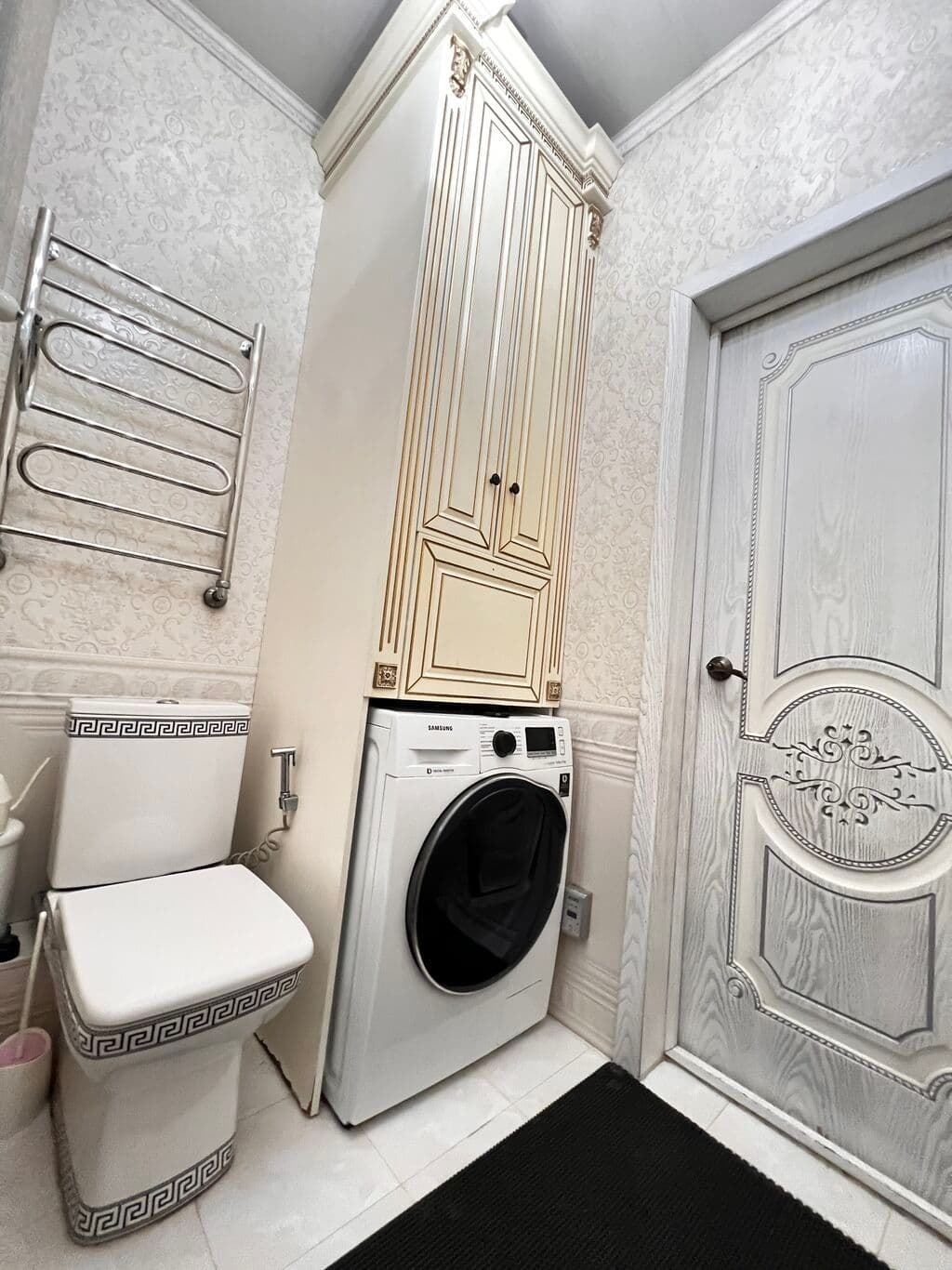 Элитка, 4 ком, 120 м2, этаж 3/11, ж/к Мега Сити (Mega City), Сост: Евроремонт - фото 1