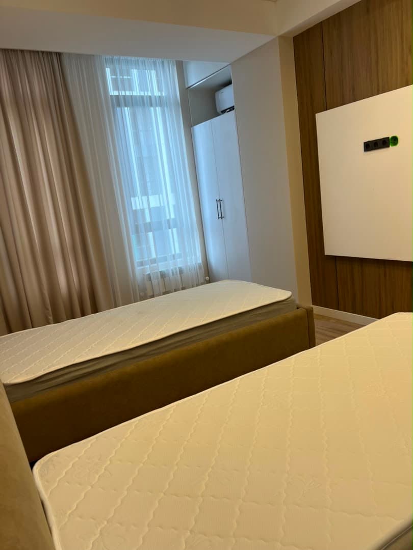 Элитка, 80 м2, этаж 14/14, ж/к Нью-Йорк сити (New York city), Сост: Евроремонт - фото 9