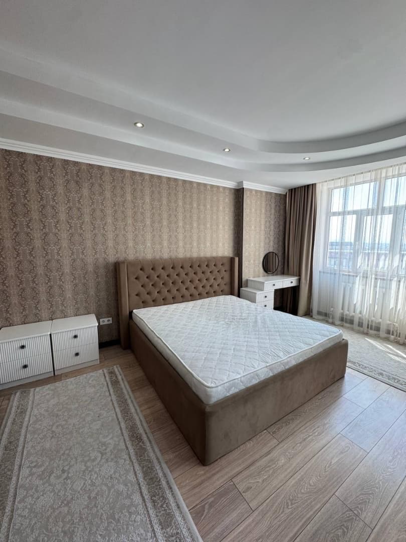 Элитка, 2 ком, 82.1 м2, этаж 10/11, Сост: Евроремонт - фото 12