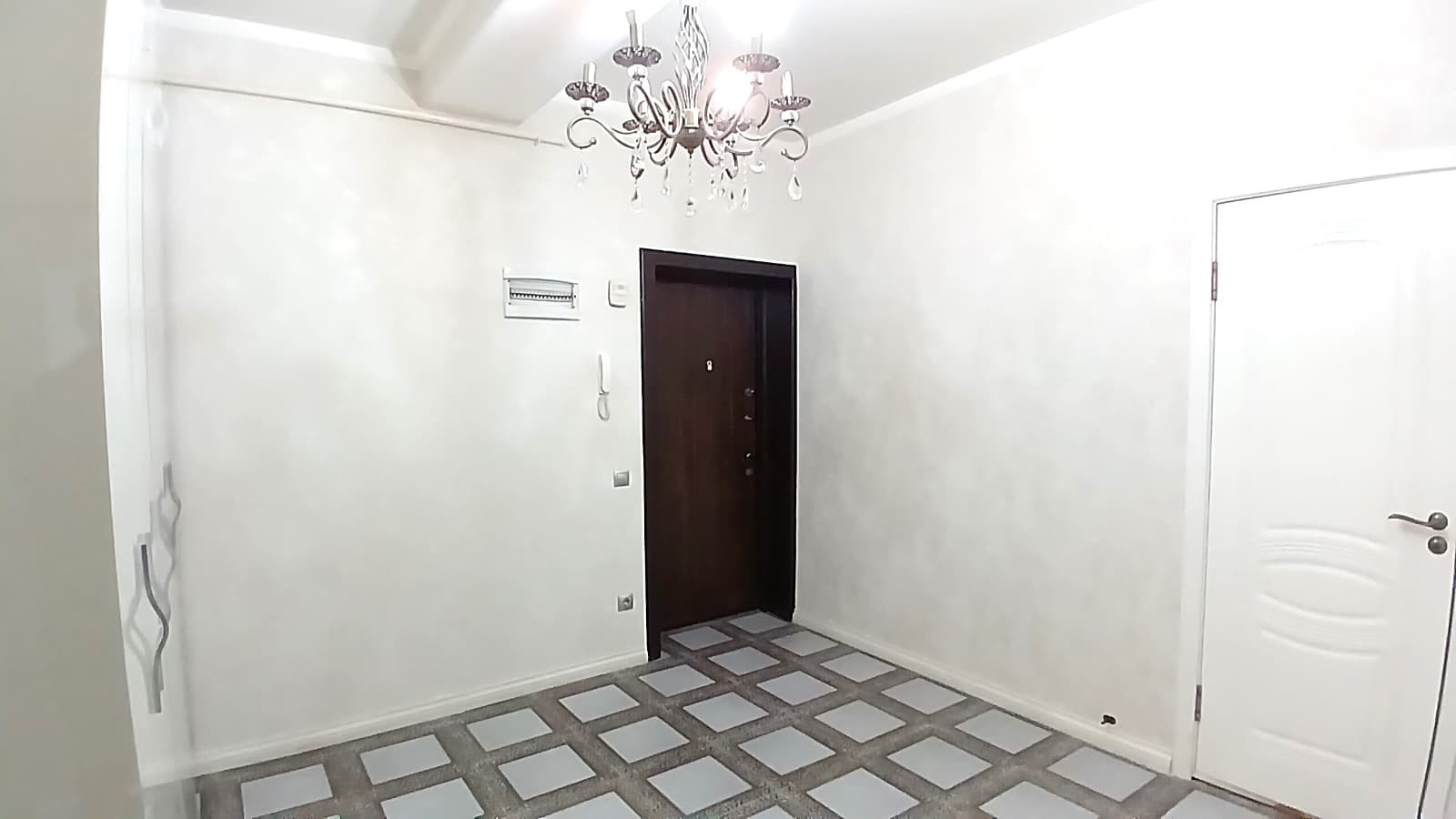 Элитка, 2 ком, 100 м2, этаж 2/10, Сост: Евроремонт - фото 11
