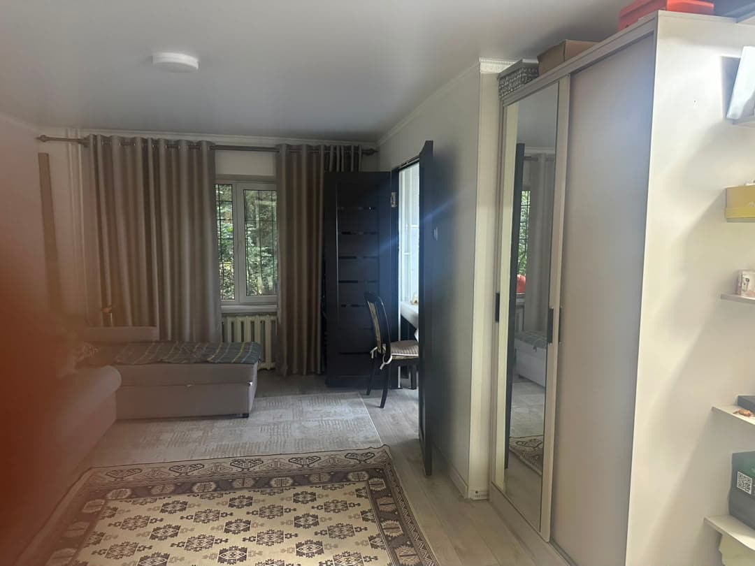 Продажа, Хрущёвка, 2 ком, 43 м2, этаж 1/4, Сост: Евроремонт - фото 2
