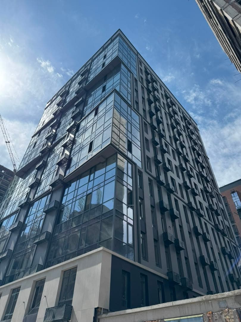 Элитка, 3 ком, 104 м2, этаж 9/14, ж/к Нью-Йорк сити (New York city), Сост: Евроремонт - фото 1