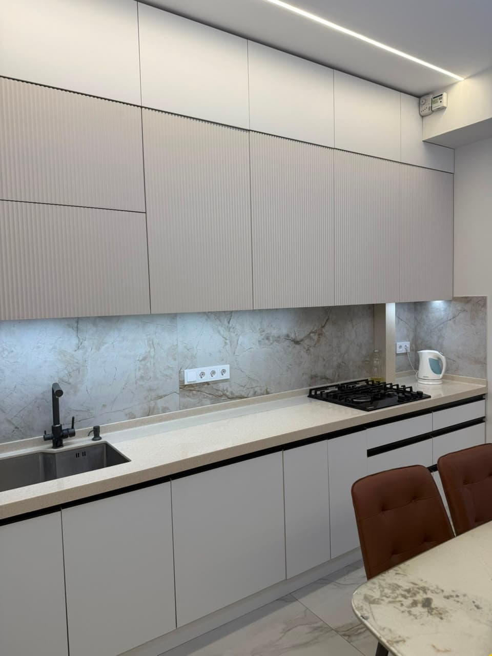 Продажа, Элитка, 3 ком, 137 м2, этаж 10/14, ж/к Арбат, Сост: Евроремонт - фото 3