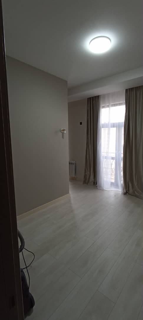 Элитка, 3 ком, 100 м2, этаж 8/11, Сост: Евроремонт - фото 12