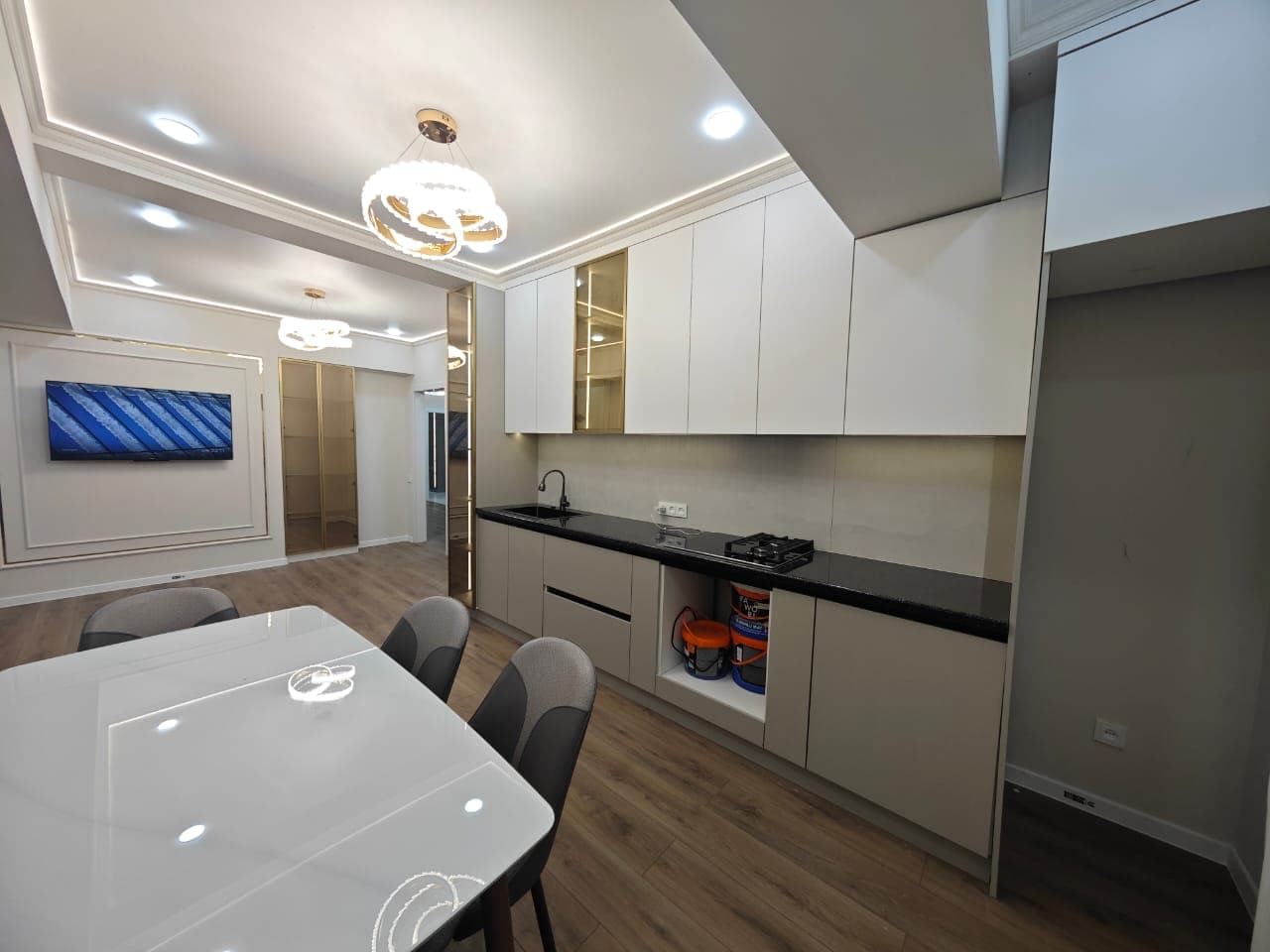 Продажа, Элитка, 3 ком, 75 м2, этаж 11/12, ж/к Esentai (Эсентай), Сост: Евроремонт - фото 1