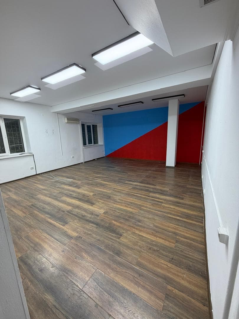 Коммерческая, 200 м2, этаж 1/7, Сост: Хорошее - фото 2