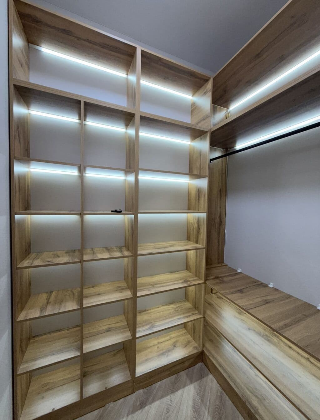 Элитка, 3 ком, 80 м2, этаж 8/12, ж/к Симфония, Сост: Евроремонт - фото 19