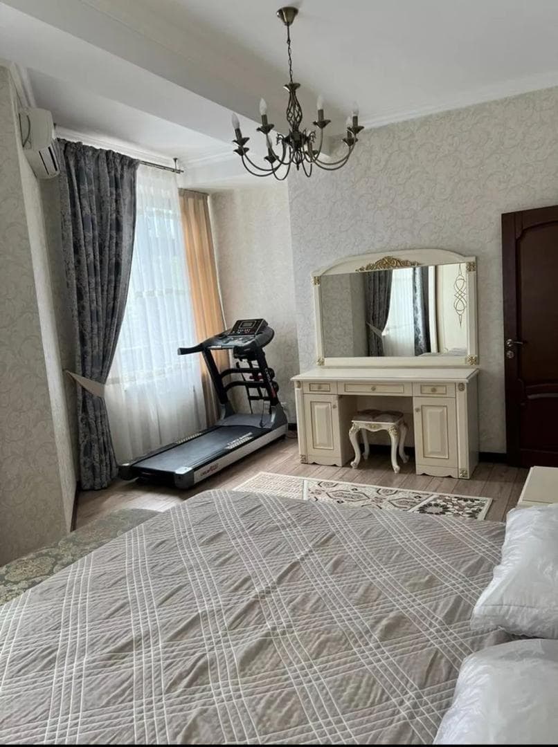 Аренда, Элитка, 4 ком, 130 м2, этаж 3/6, Сост: Евроремонт - фото 7