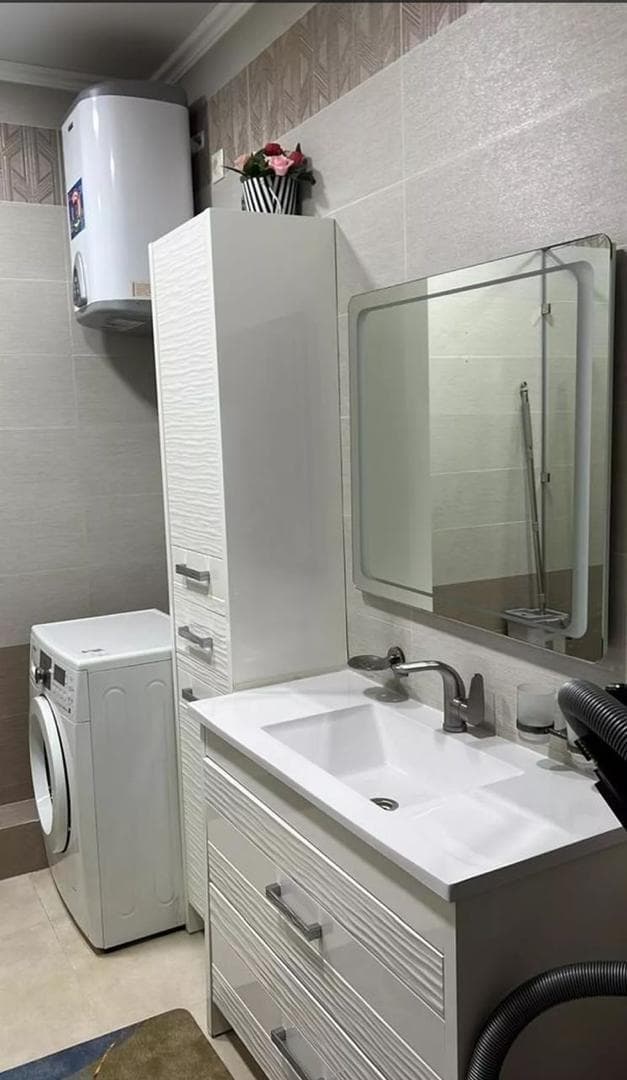 Аренда, Элитка, 4 ком, 130 м2, этаж 3/6, Сост: Евроремонт - фото 12