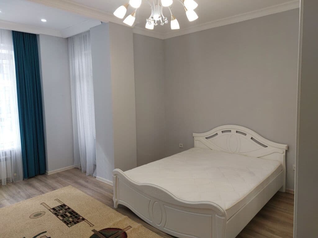 Элитка, 72 м2, этаж 10/10, ж/к ЖК Асанбай Парк, Сост: Среднее
