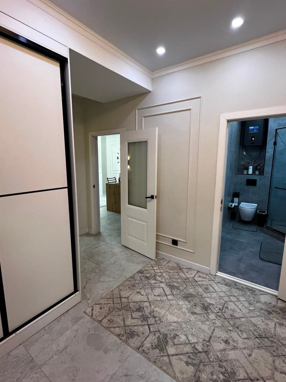 Продажа, Элитка, 2 ком, 63 м2, этаж 11/14, ж/к Гранд Виктория (Grand Victoria), Сост: Евроремонт - фото 3