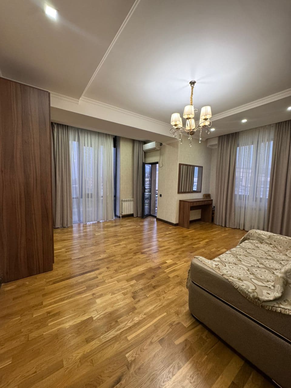Аренда, Элитка, 4 ком, 176 м2, этаж 4/8, Сост: Евроремонт - фото 5