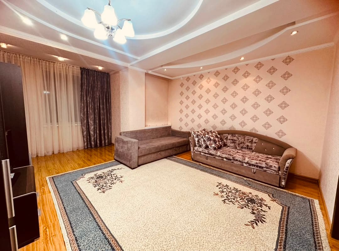 Элитка, 2 ком, 80 м2, этаж 7/10, Сост: Хорошее - фото 1