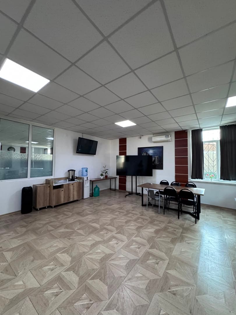 Офис, Коммерческая, 1100 м2, Сост: Хорошее - фото 2