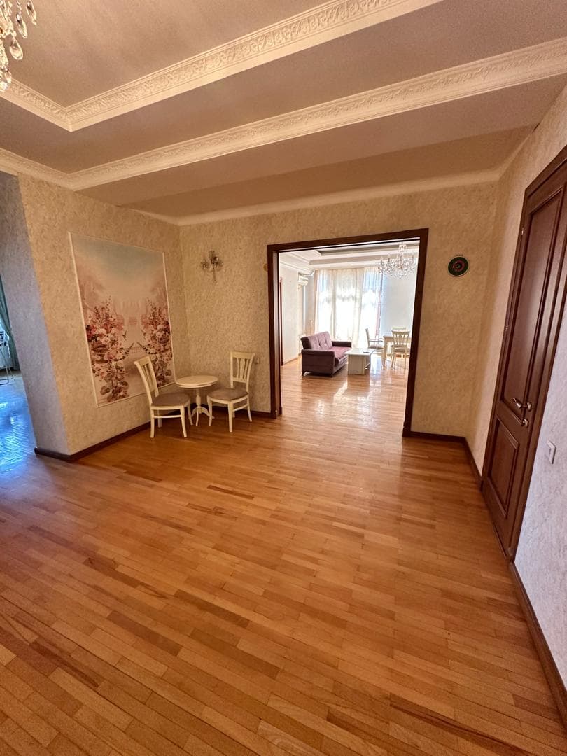 Элитка, 3 ком, 130 м2, этаж 7/10, Сост: Евроремонт - фото 20