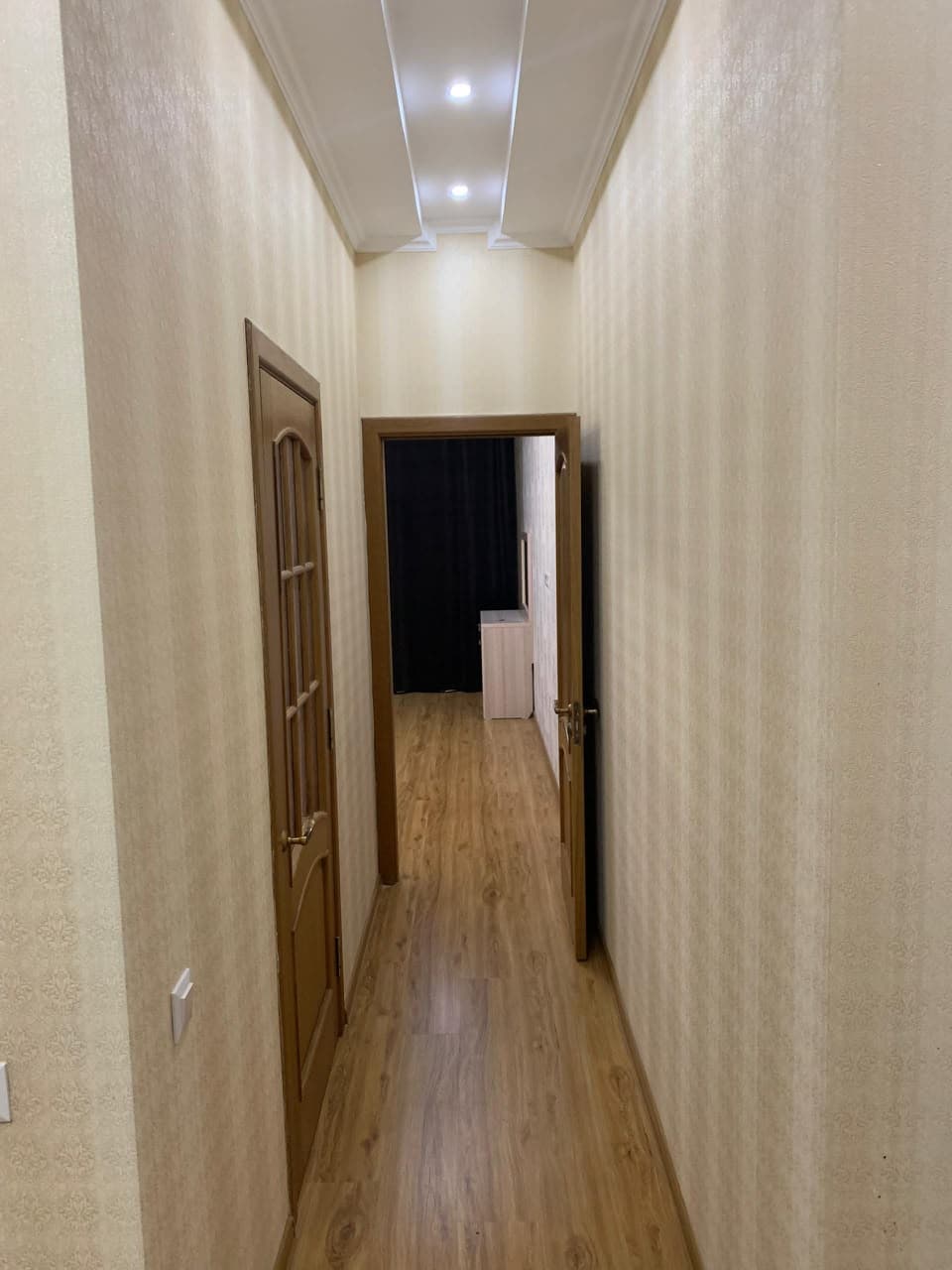 Элитка, 3 ком, 90 м2, этаж 2/10, Сост: Евроремонт - фото 7