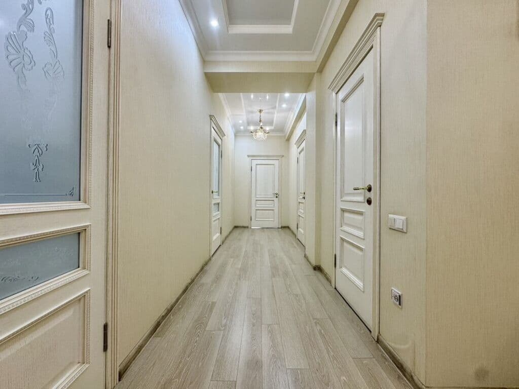 Элитка, 3 ком, 130 м2, этаж 9/11, ж/к Фрунзе, Сост: Евроремонт - фото 2
