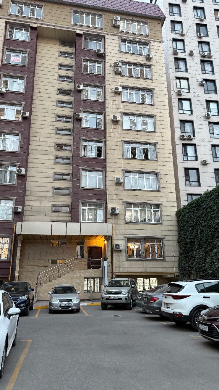 Элитка, 2 ком, 79 м2, этаж 8/9 - фото 8