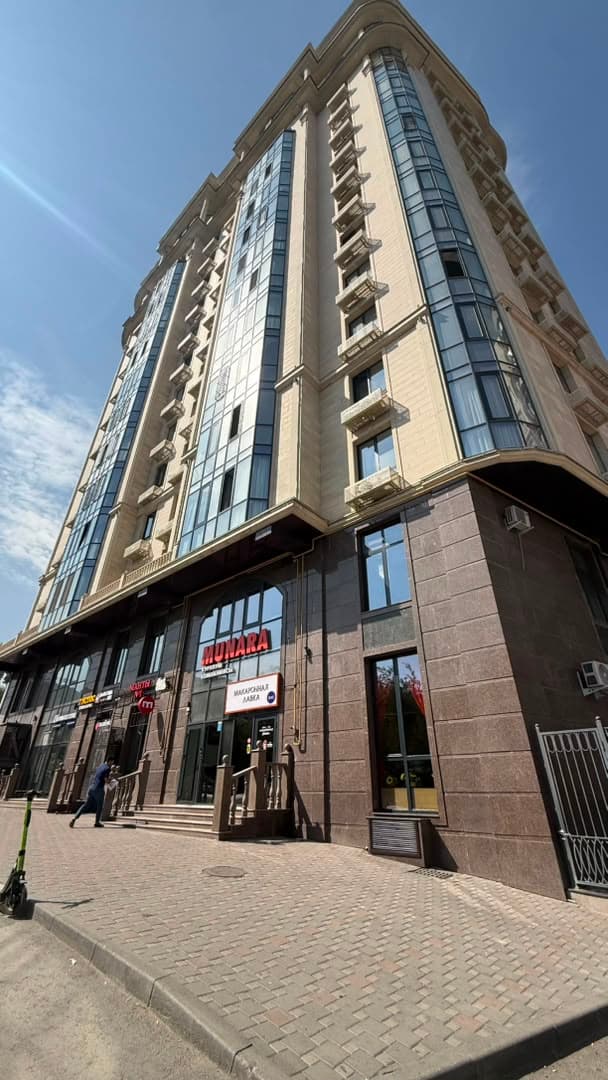 Офис, Коммерческая, 326 м2, этаж 2/15, Сост: Евроремонт - фото 1