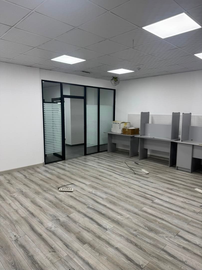 Офис, Коммерческая, 130 м2, этаж 1/12, Сост: Хорошее - фото 3
