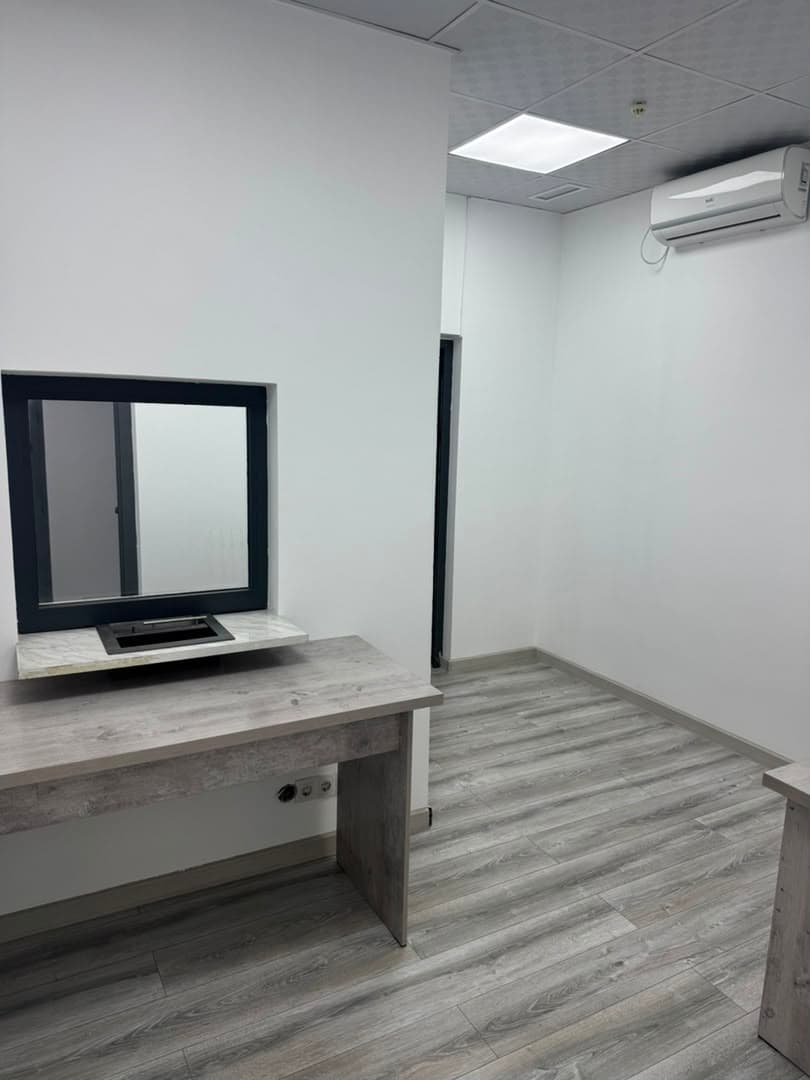 Офис, Коммерческая, 130 м2, этаж 1/12, Сост: Хорошее - фото 4