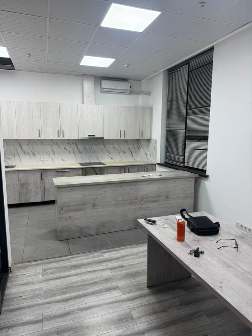 Офис, Коммерческая, 130 м2, этаж 1/12, Сост: Хорошее - фото 6