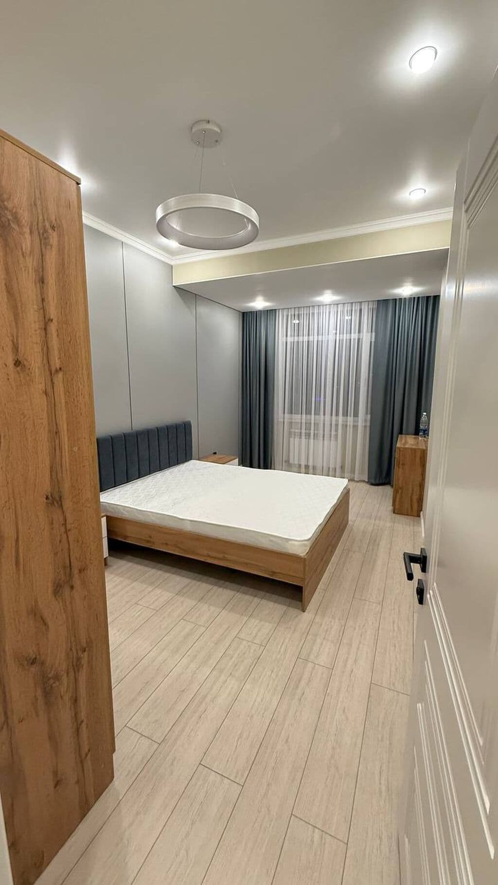 Элитка, 2 ком, 72 м2, этаж 8/13, ж/к Восточный Парк (Vostochnyi Park), Сост: Хорошее