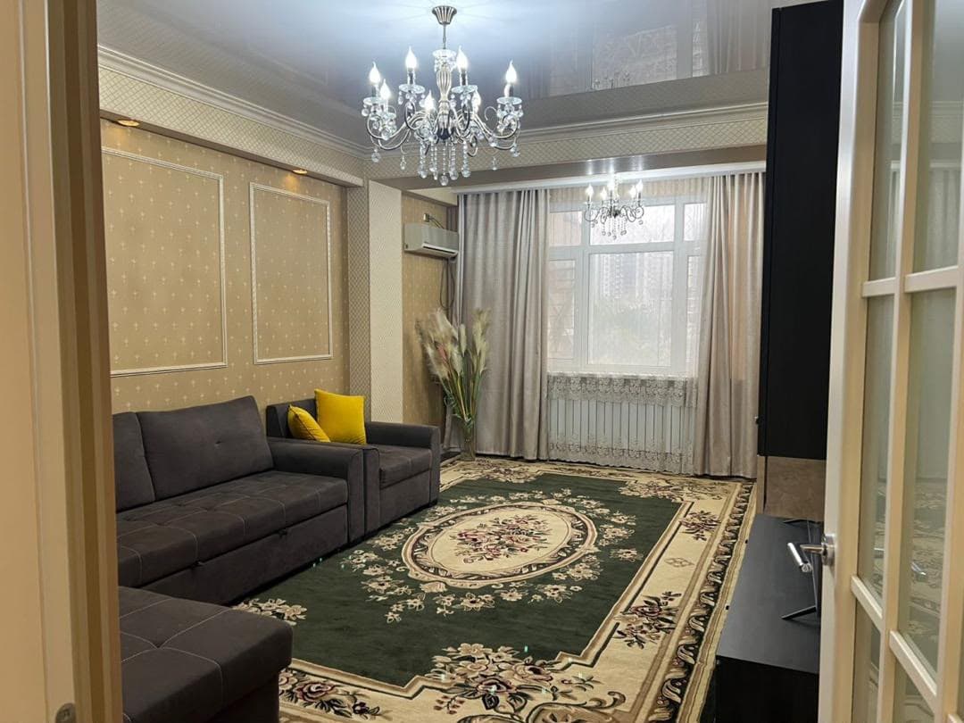 Элитка, 2 ком, 76 м2, этаж 4/10, ж/к Дианур (Dianur) - фото 3