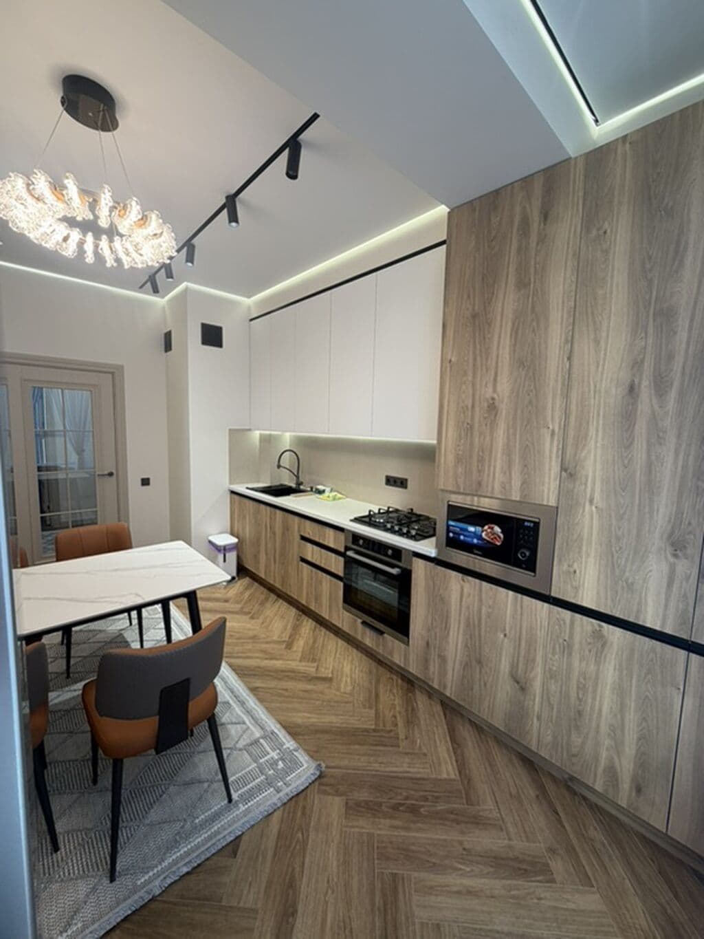 Элитка, 3 ком, 95 м2, этаж 3/9, ж/к Сейтек, Сост: Евроремонт - фото 11