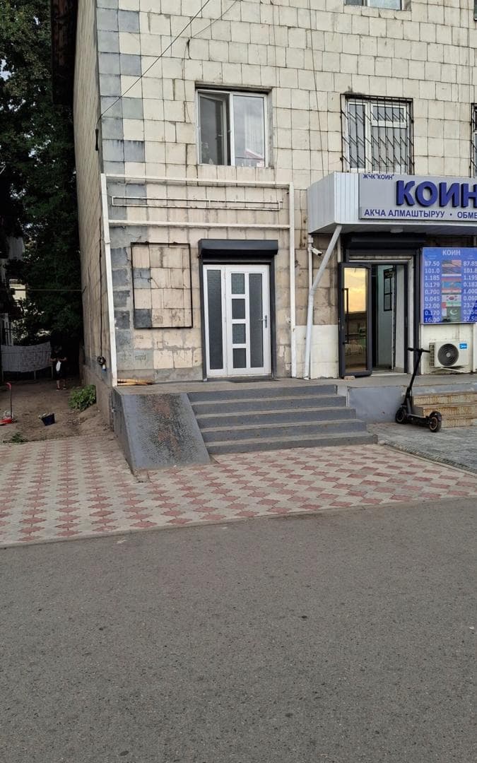 Готовый Бизнес, Коммерческая, 45 м2, этаж 1/5, Сост: Среднее