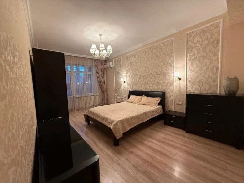 Элитка, 4 ком, 160 м2, этаж 4/8, Сост: Евроремонт