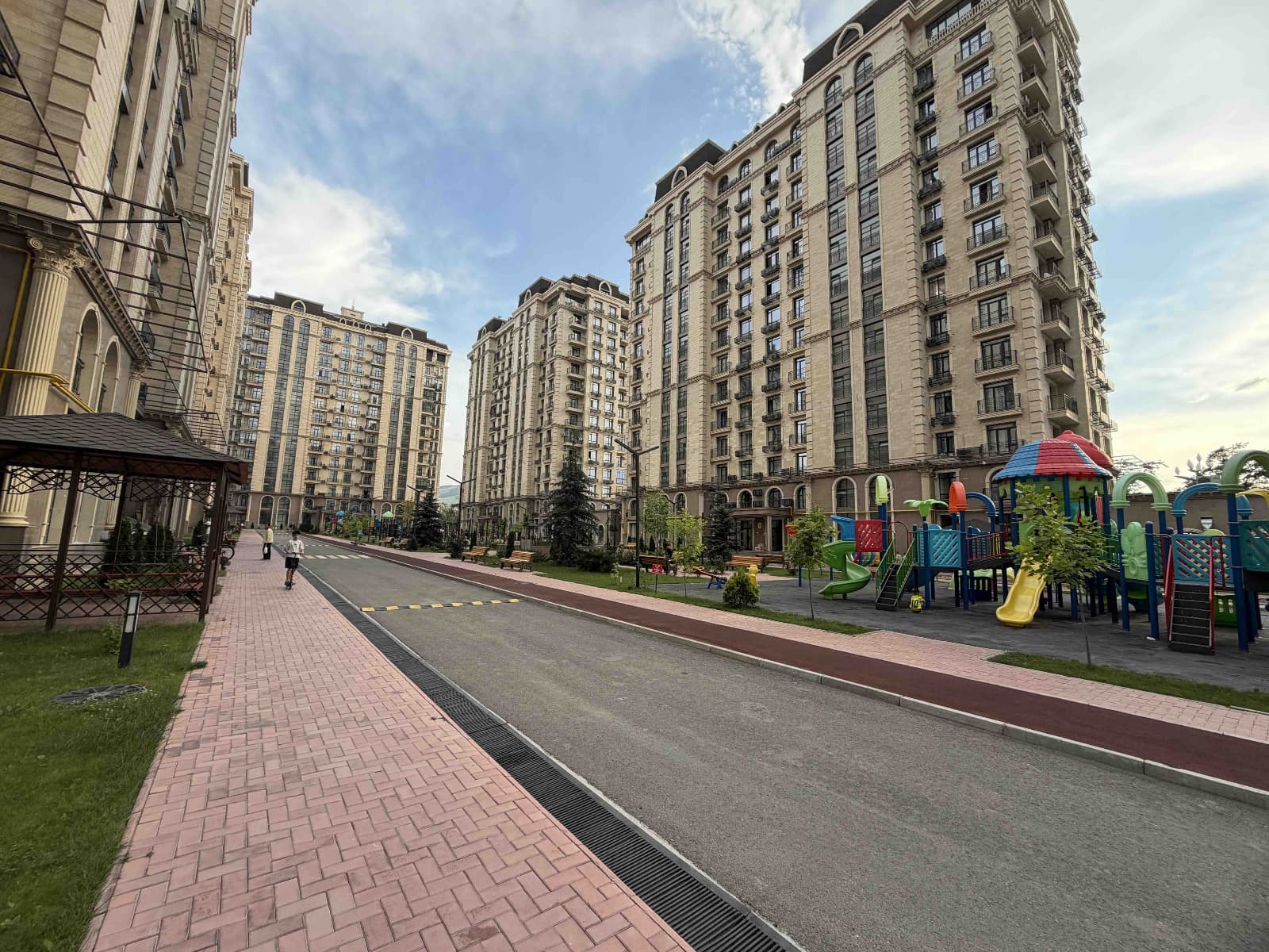 Элитка, 1 ком, 54 м2, этаж 4/14, ж/к Южный Квартал, Сост: Евроремонт - фото 2