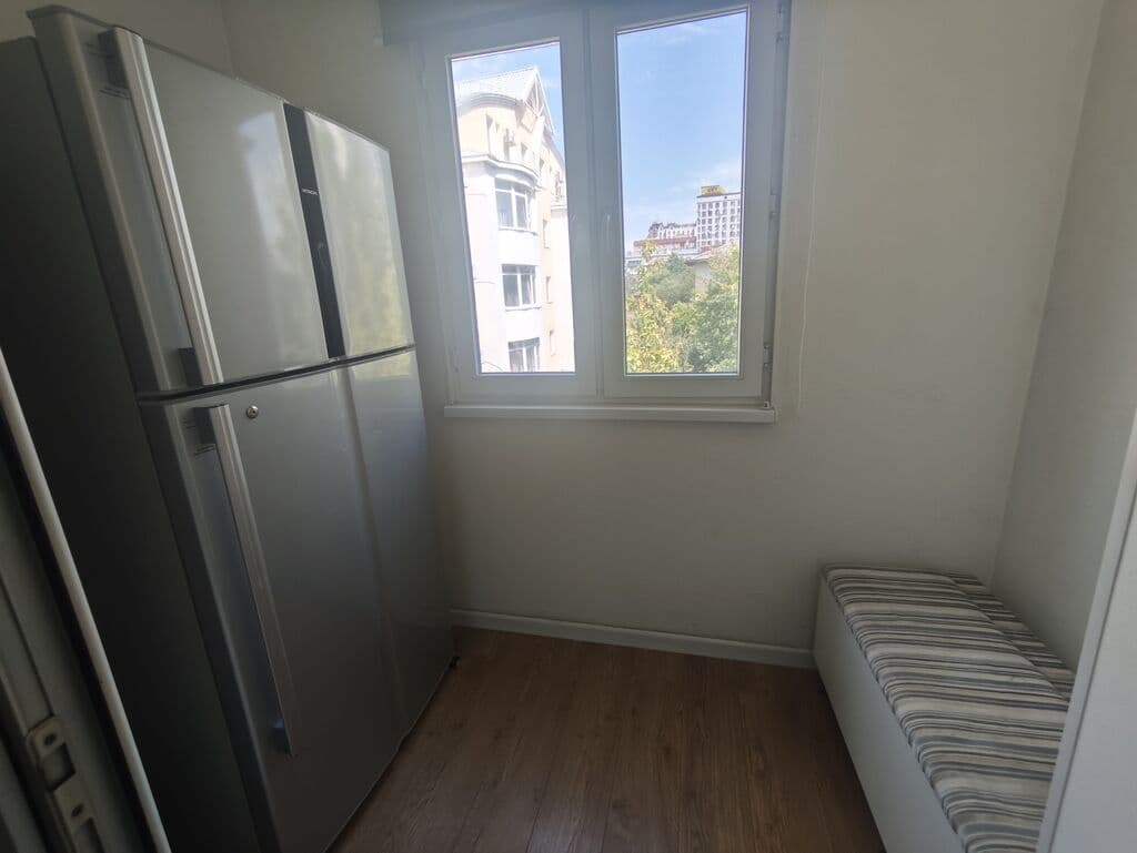 3 ком, Сталинка, 70 м2, этаж 3/4 - фото 2