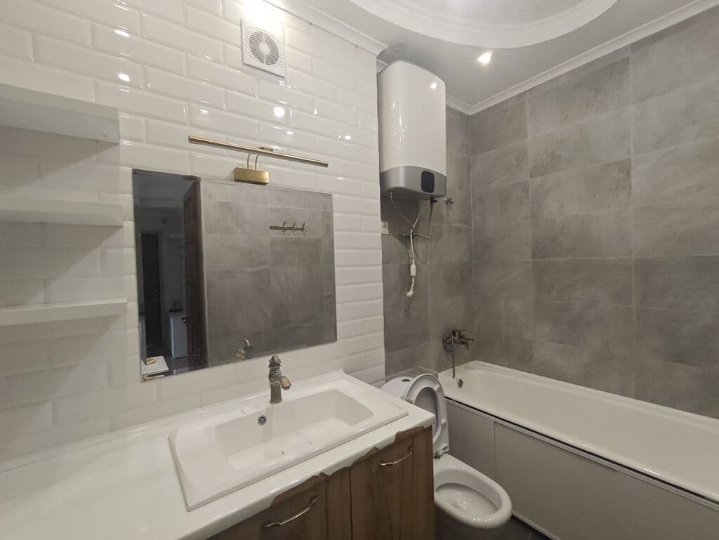 3 ком, Сталинка, 70 м2, этаж 3/4 - фото 3