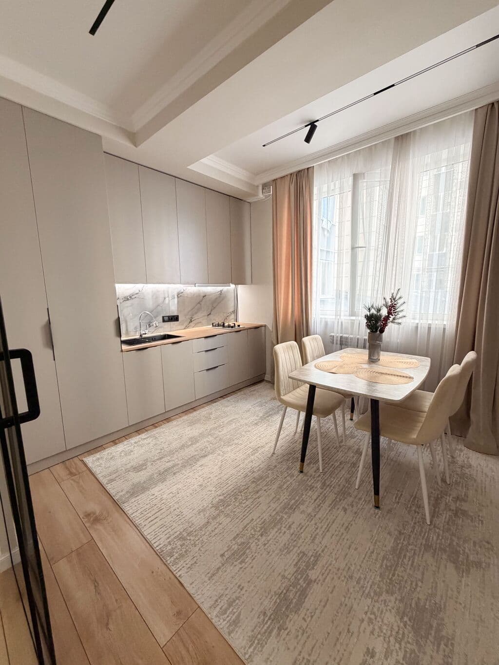 Элитка, 2 ком, 60 м2, этаж 2/10, ж/к Кара-Жыгач, Сост: Евроремонт - фото 14