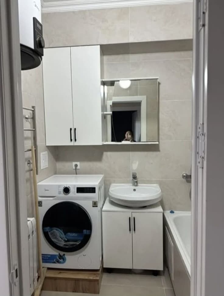 Элитка, 3 ком, 100 м2, этаж 2/9, Сост: Хорошее - фото 2
