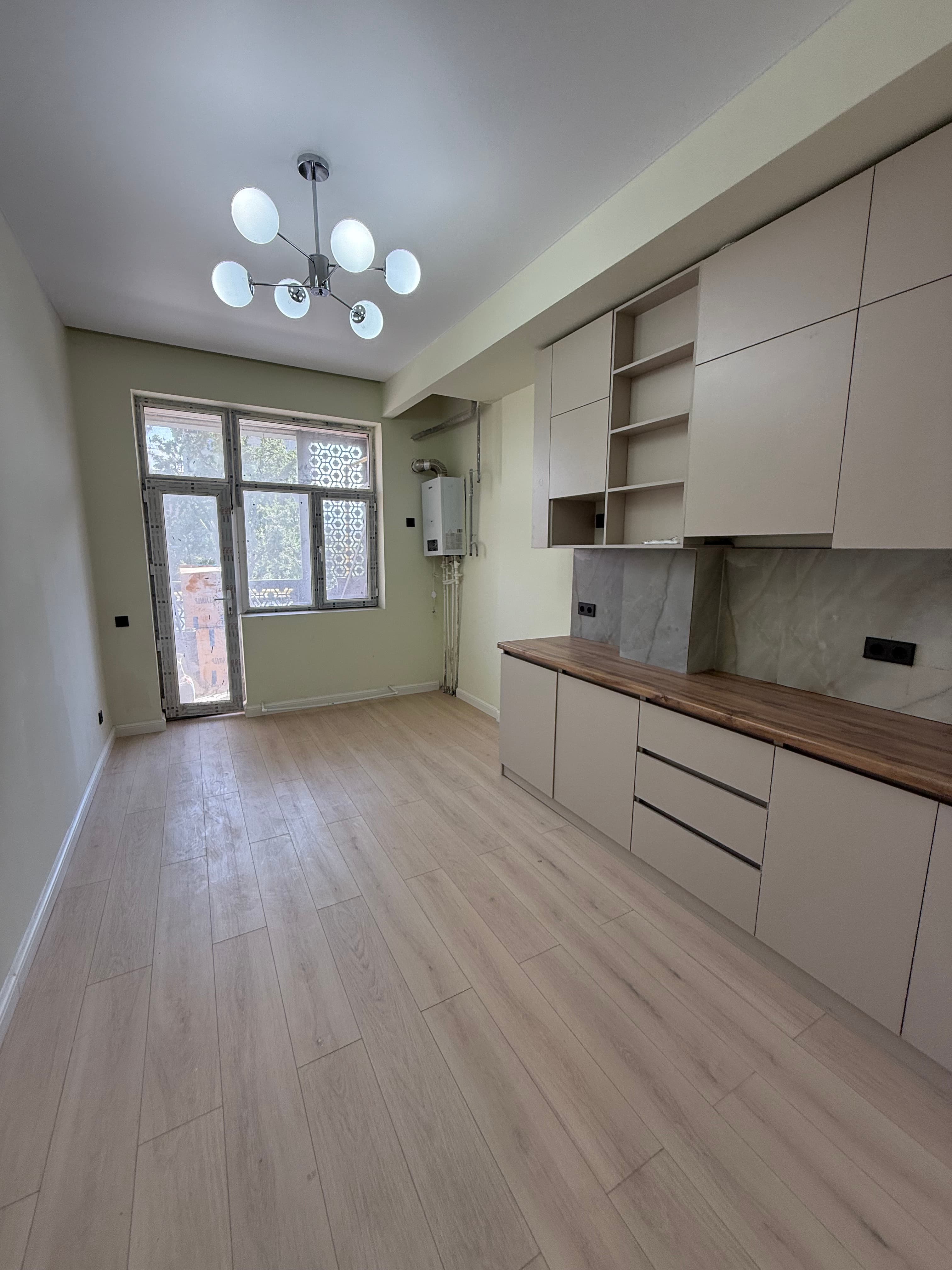 Элитка, 1 ком, 48.9 м2, этаж 3/10, ж/к Aalam City, Сост: Евроремонт - фото 10