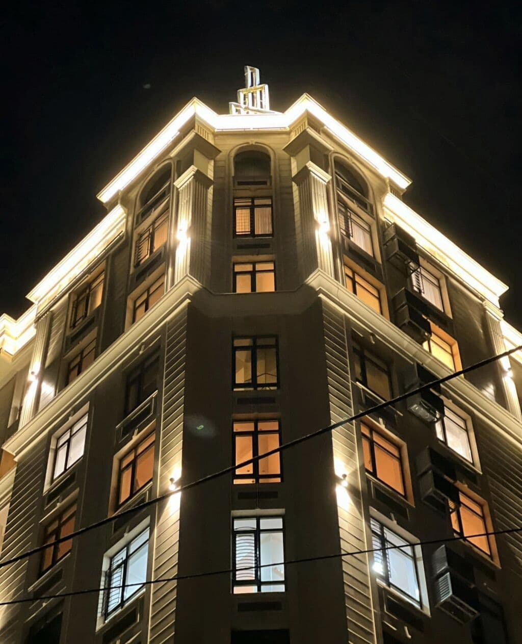 Элитка, 2 ком, 70 м2, этаж 12/12, ж/к Кристалл (Kristal), Сост: Евроремонт - фото 1