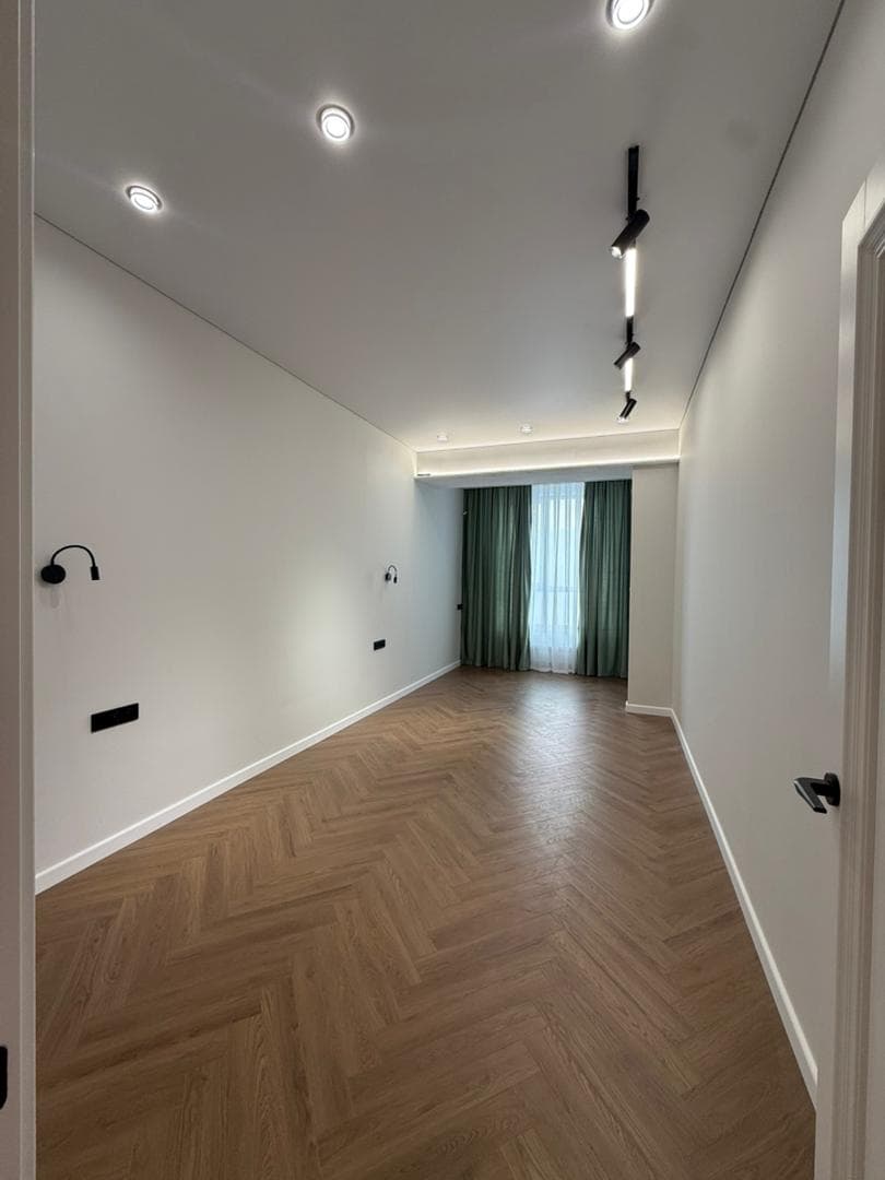 Элитка, 3 ком, 83 м2, этаж 11/15, ж/к Кап Строй Сити (Capstroy City), Сост: Евроремонт - фото 7