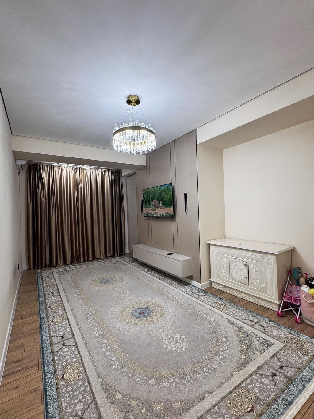 Элитка, 2 ком, 71 м2, этаж 8/13, ж/к Восточный Парк (Vostochnyi Park), Сост: Евроремонт - фото 2