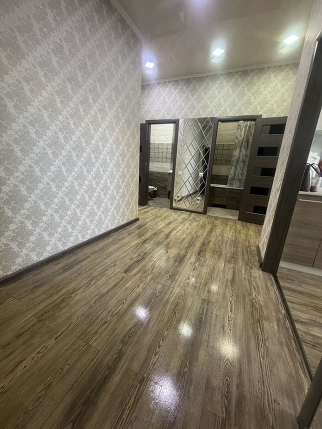 Элитка, 3 ком, 75 м2, этаж 2/9, ж/к ЖК Олимпия, Сост: Хорошее - фото 6